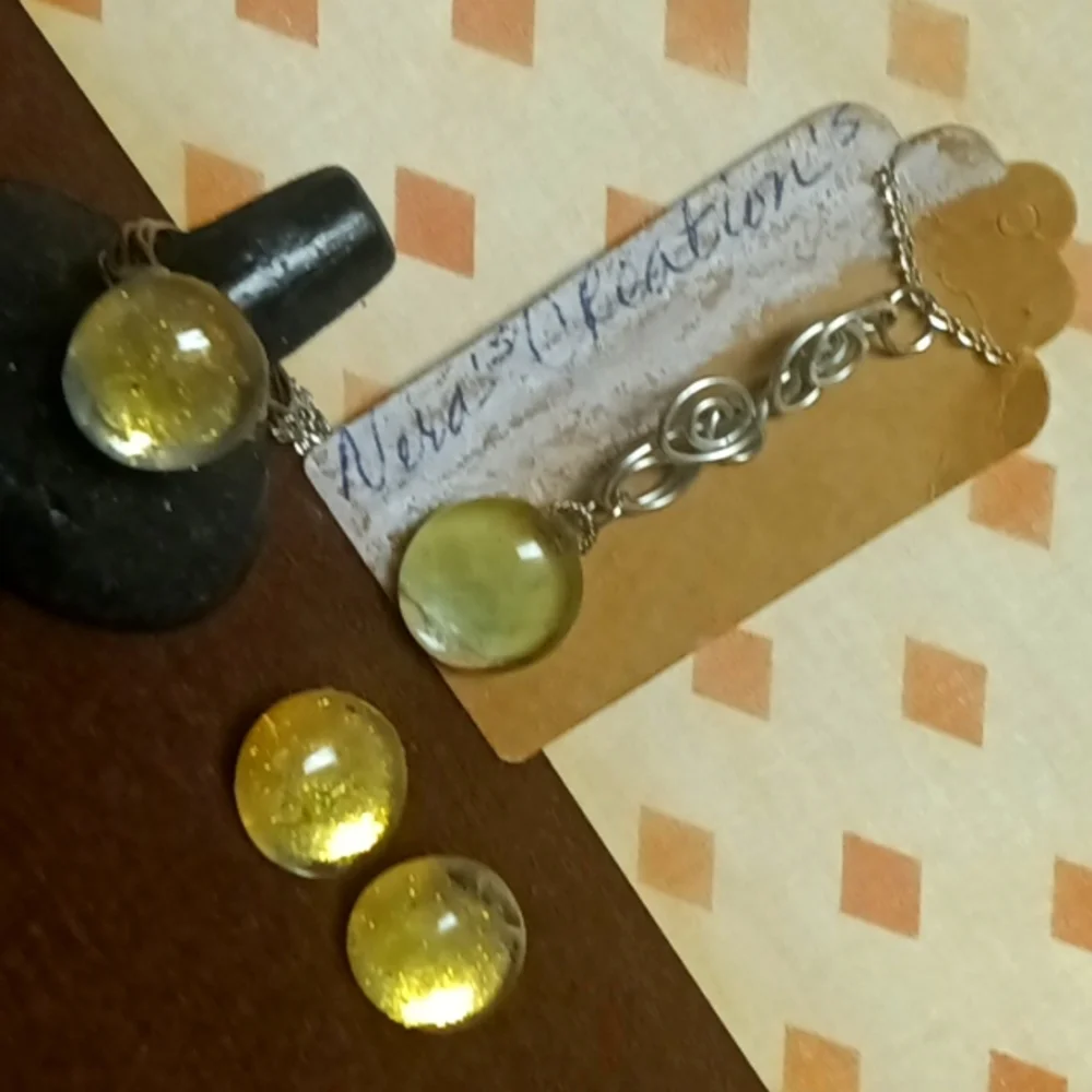 Jewelry - Picture 2 of 4